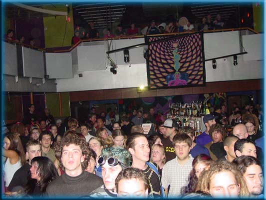 infectcrowd6.jpg
