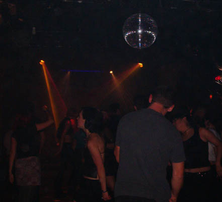 kode4dancefloor.jpg